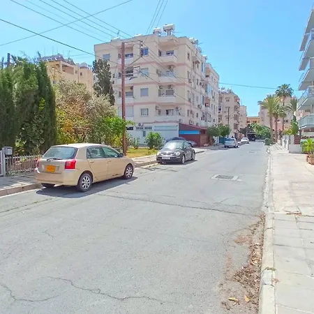 Luxury Private -sea View, Netflix, Gym- 5 Min From Beach! - Private In Shared Homestay *