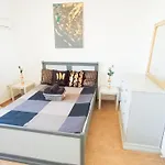 Luxury Private -sea View, Gym- 5 Min From Beach! - Private In Shared Larnaca