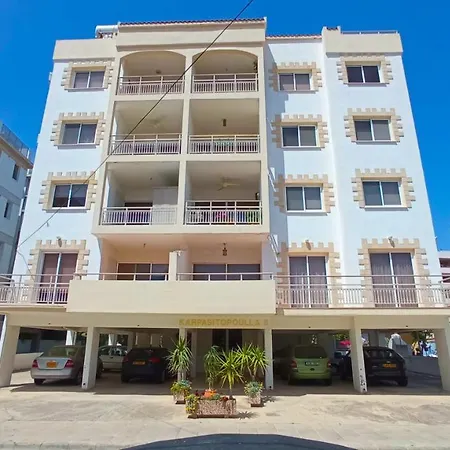 Luxury Private -sea View, Gym- 5 Min From Beach! - Private In Shared Kwatera prywatna Larnaca