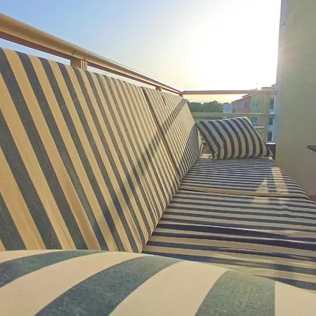 Luxury Private -sea View, Gym- 5 Min From Beach! - Private In Shared Homestay