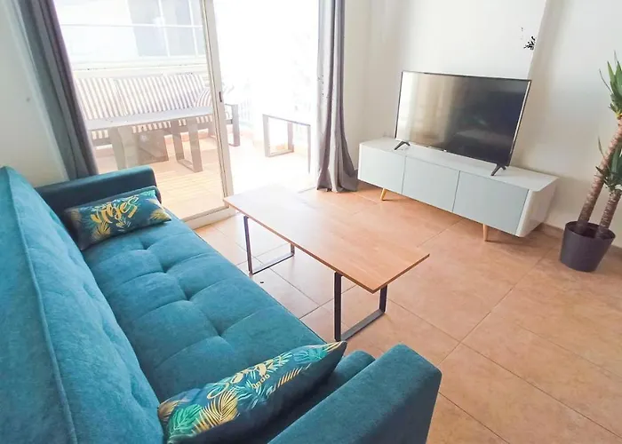 Privatunterkunft Luxury Private -sea View, Gym- 5 Min From Beach! - Private In Shared Larnaka