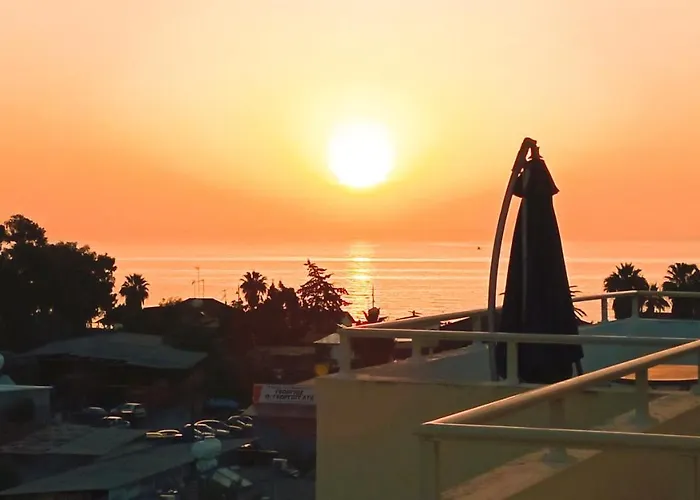 Luxury Private -sea View, Gym- 5 Min From Beach! - Private In Shared * Lárnaca