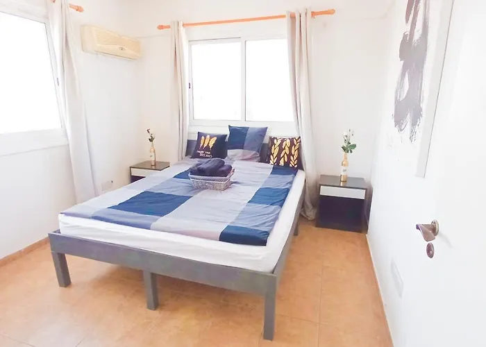 Privatunterkunft Luxury Private -sea View, Gym- 5 Min From Beach! - Private In Shared